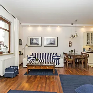 Pirat Rentyear Apartament